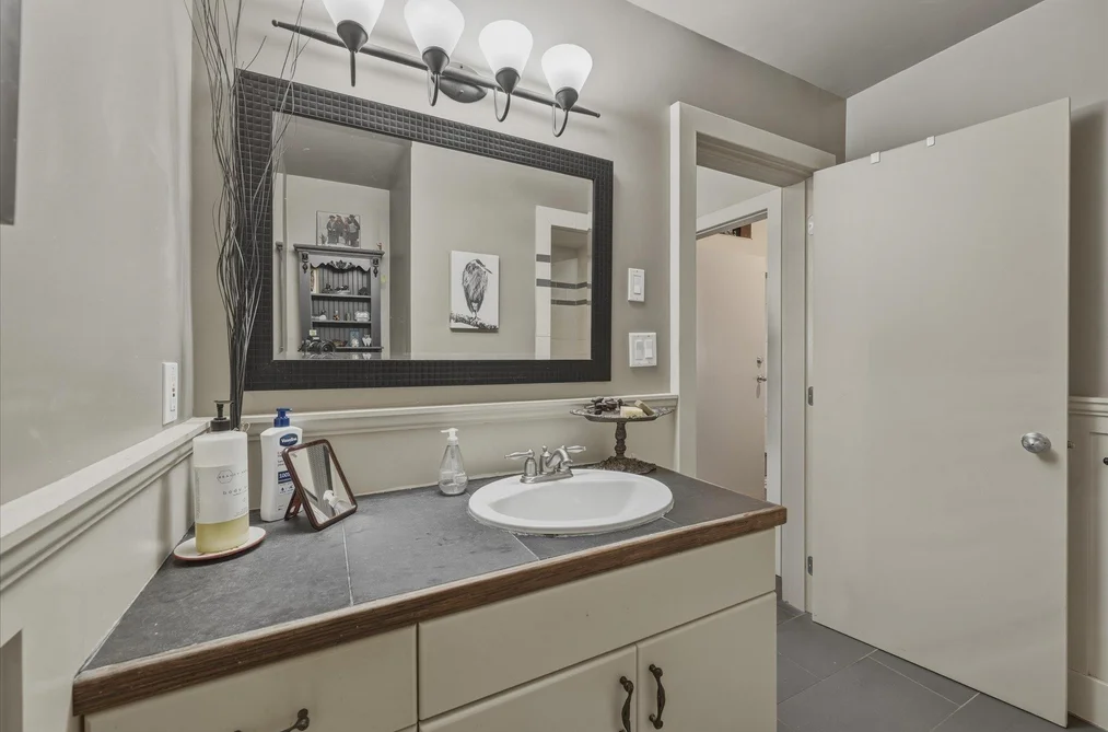 201 1400 ALPHA LAKE ROAD, Whistler BC V8E 0J2, Whistler BC — Residential for Sale — Photo 20 of 24