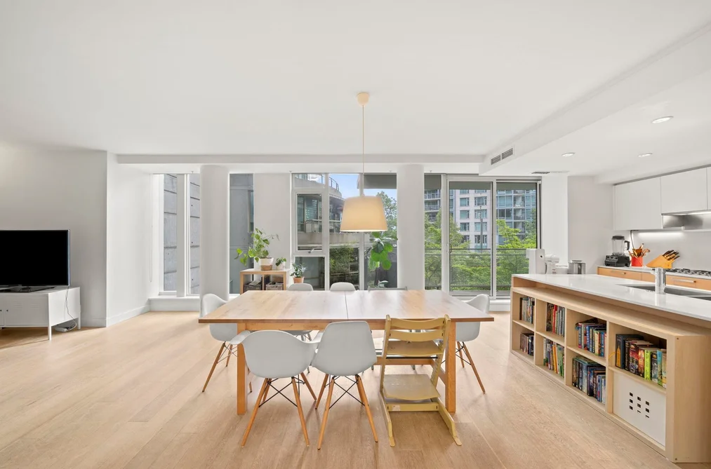 Condo for sale at 201 1409 W Pender Street Vancouver British Columbia - MLS: R3124903
