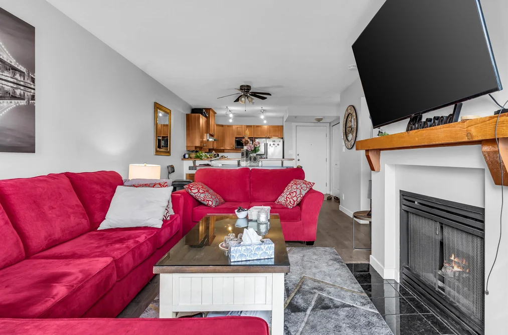 201 1432 PARKWAY BOULEVARD, Coquitlam BC V3E 3L9, Coquitlam BC — Residential for Sale - Photo 4