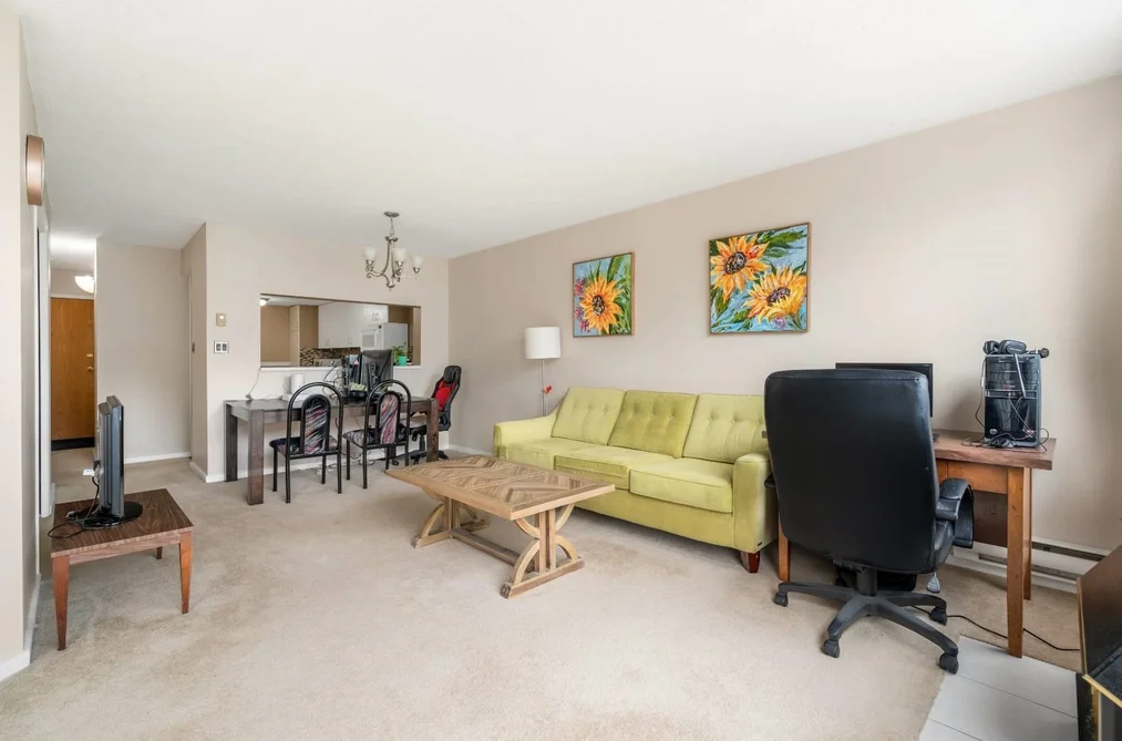 Condo for sale at 201 14881 103a Avenue Surrey British Columbia - MLS: R3147884