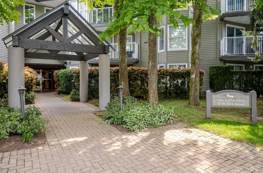 Condo for sale at 201 15150 108 Avenue Surrey British Columbia - MLS: R3118503