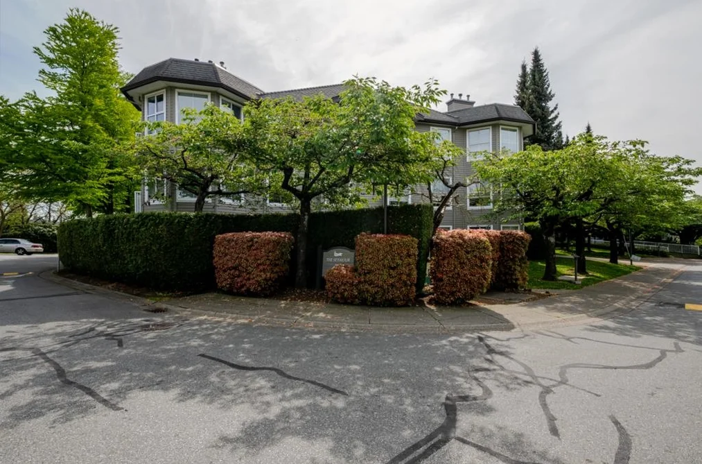 201 15150 108 AVENUE, Surrey BC V3R 0V1, Surrey BC — Residential for Sale - Photo 2