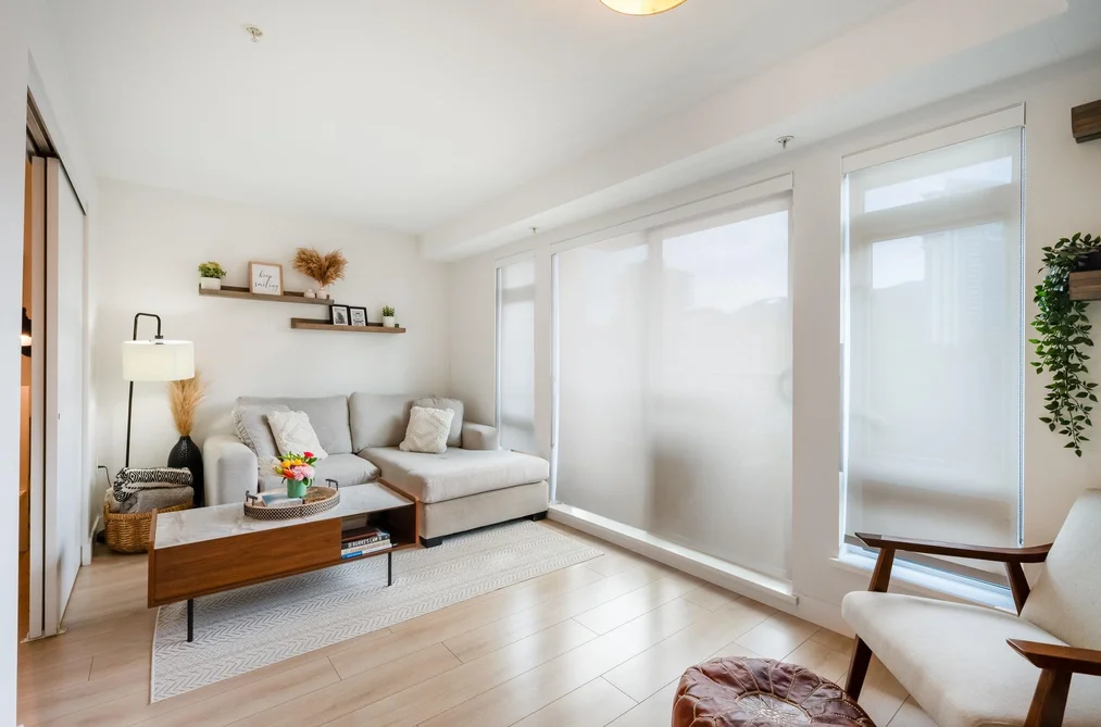 201 1519 CROWN STREET, North Vancouver BC V7J 1G6, North Vancouver BC — Residential for Sale - Photo 3