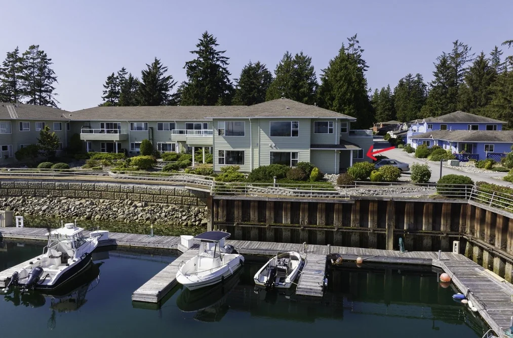 Townhouse for sale at 201 1585 Field Road Sechelt British Columbia - MLS: R3108618