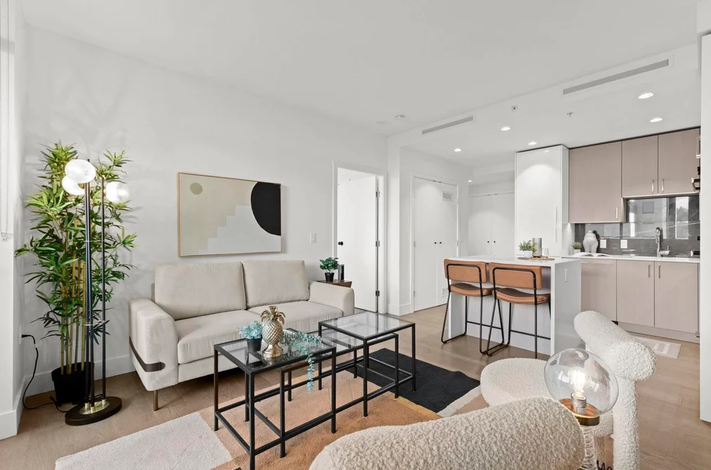 Condo for sale at 201 1675 Lions Gate Lane North Vancouver British Columbia - MLS: R3108330