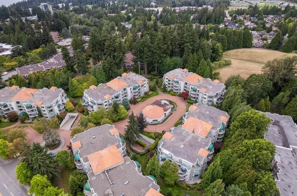 201 1725 MARTIN DRIVE, Surrey BC V4A 9T5, Surrey BC — Residential for Sale - Photo 3