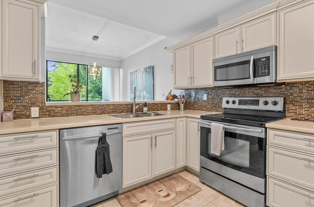 201 1725 MARTIN DRIVE, Surrey BC V4A 9T5, Surrey BC — Residential for Sale - Photo 4