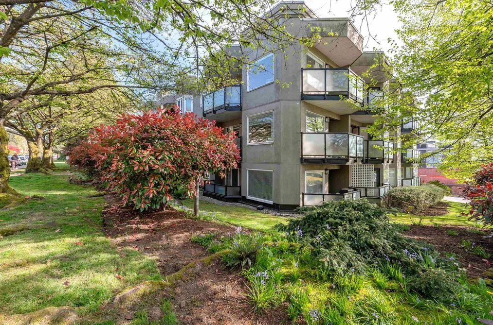 Condo for sale at 201 175 W 4th Street North Vancouver British Columbia - MLS: R3119560