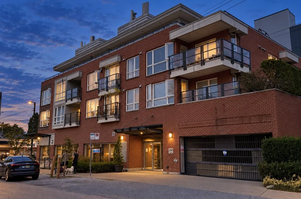 Condo for sale at 201 2008 Bayswater Street Vancouver British Columbia - MLS: R3164525