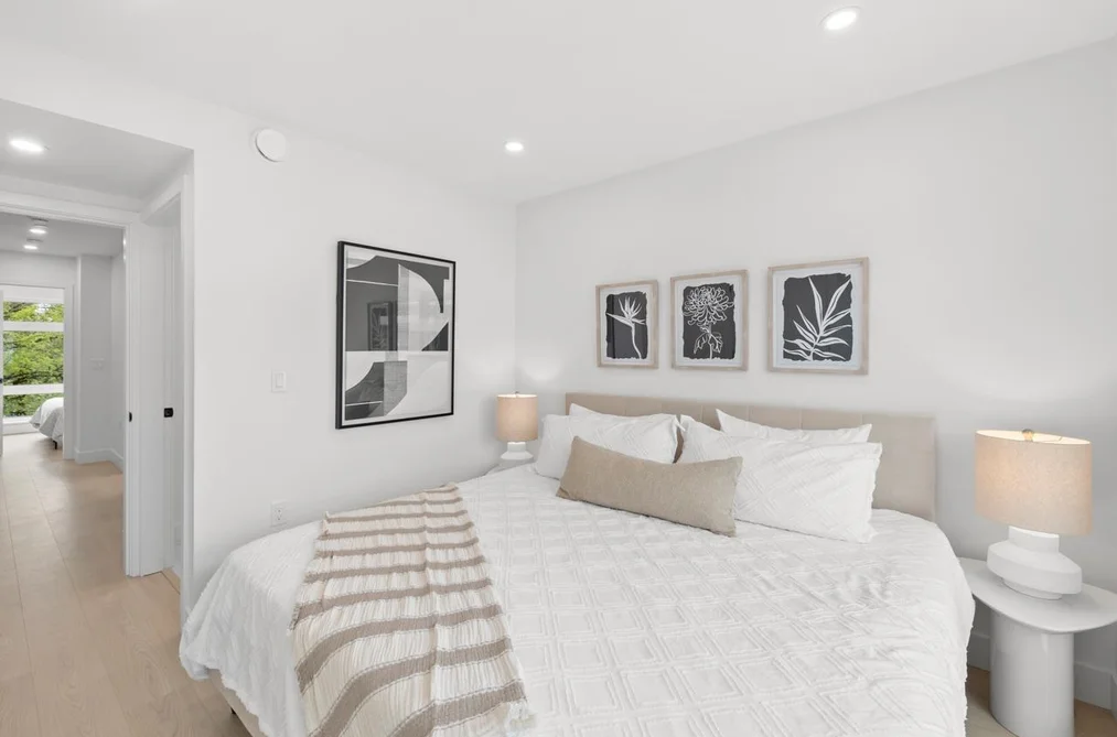 201-2135 E Pender Street, Vancouver, BC - Townhouse for Sale - Photo 13 of 26 201-2135 E Pender Street, Vancouver, BC - Townhouse for Sale - Photo 13 of 26
