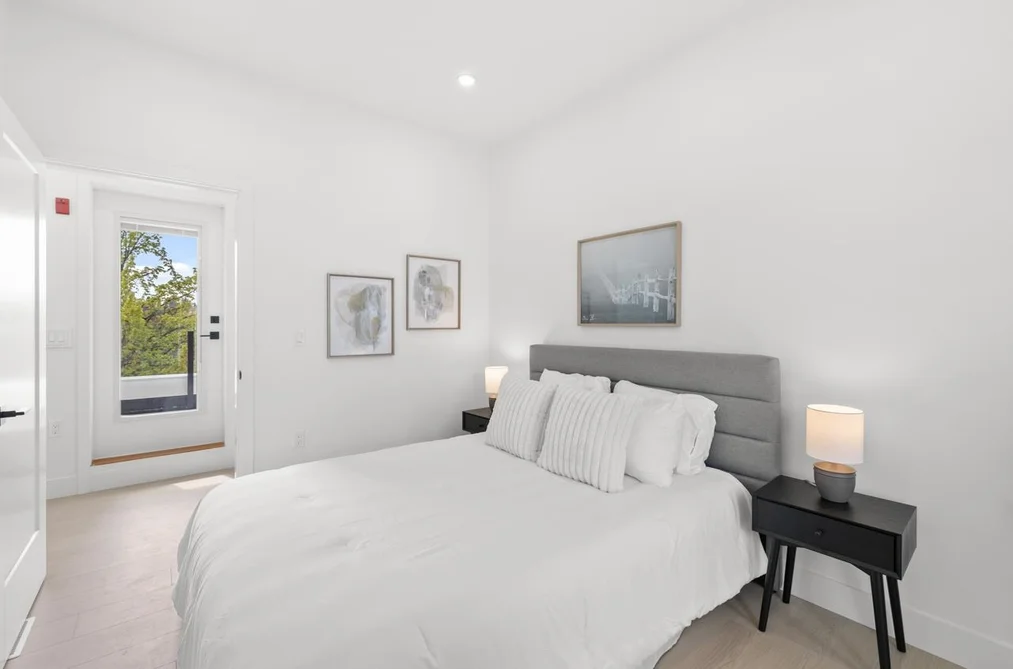 201-2135 E Pender Street, Vancouver, BC - Townhouse for Sale - Photo 19 of 26 201-2135 E Pender Street, Vancouver, BC - Townhouse for Sale - Photo 19 of 26