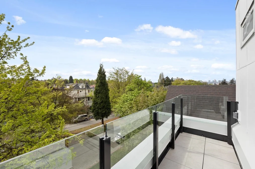 201-2135 E Pender Street, Vancouver, BC - Townhouse for Sale - Photo 25 of 26 201-2135 E Pender Street, Vancouver, BC - Townhouse for Sale - Photo 25 of 26