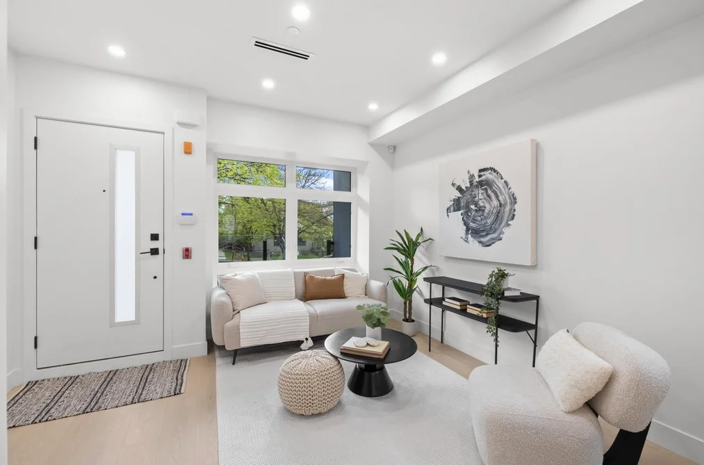 201 2135 E PENDER STREET, Vancouver BC V5L 1X3, Vancouver BC — Residential for Sale - Photo 4