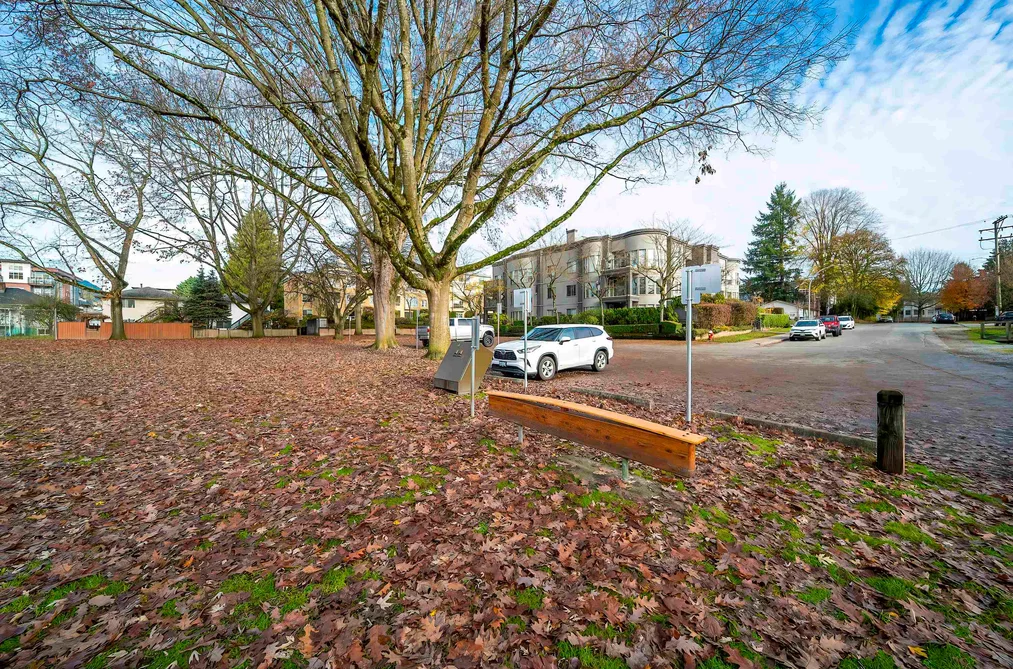 201 2345 CENTRAL AVENUE, Port Coquitlam BC V3C 1V9, Port Coquitlam BC — Residential for Sale - Photo 4