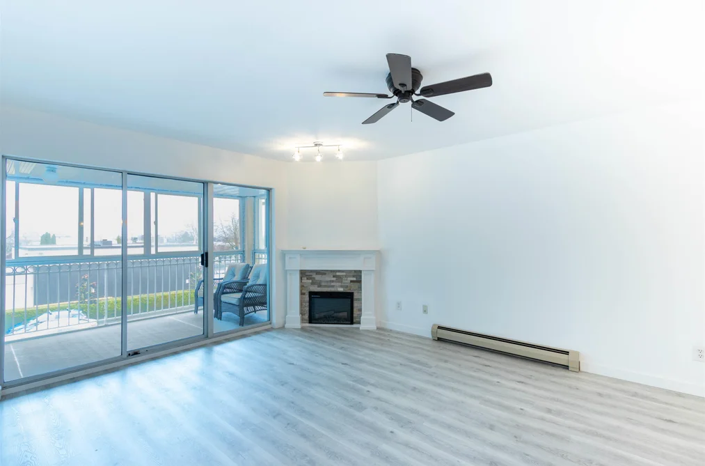 201 2491 GLADWIN ROAD, Abbotsford BC V2T 3N8, Abbotsford BC — Residential for Sale - Photo 4