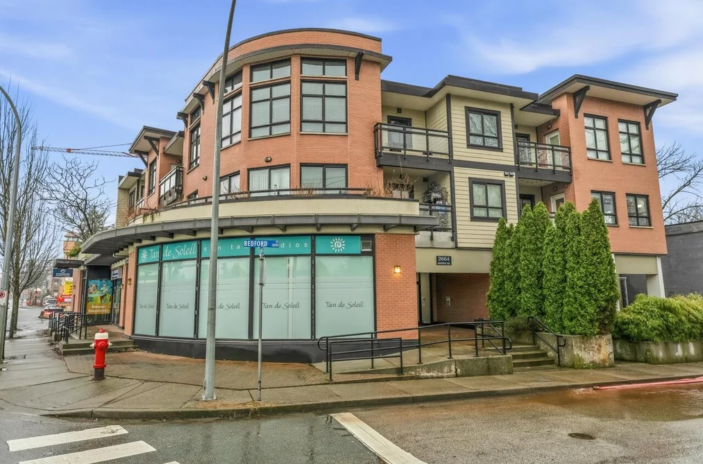 201 2664 KINGSWAY AVENUE, Port Coquitlam BC V3C 1T8, Port Coquitlam BC — Residential for Sale - Photo 3