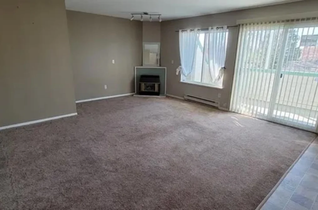 201 27262 FRASER HIGHWAY, Langley BC V4W 3P8, Langley BC — Residential for Sale - Photo 2