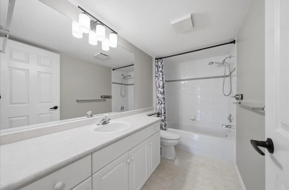 201 2772 CLEARBROOK ROAD, Abbotsford BC V2T 6N6, Abbotsford BC — Residential for Sale — Photo 26 of 40