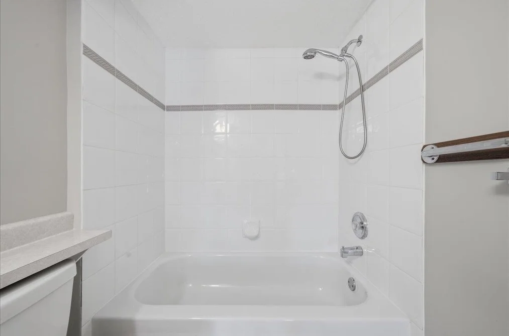 201 2772 CLEARBROOK ROAD, Abbotsford BC V2T 6N6, Abbotsford BC — Residential for Sale — Photo 27 of 40