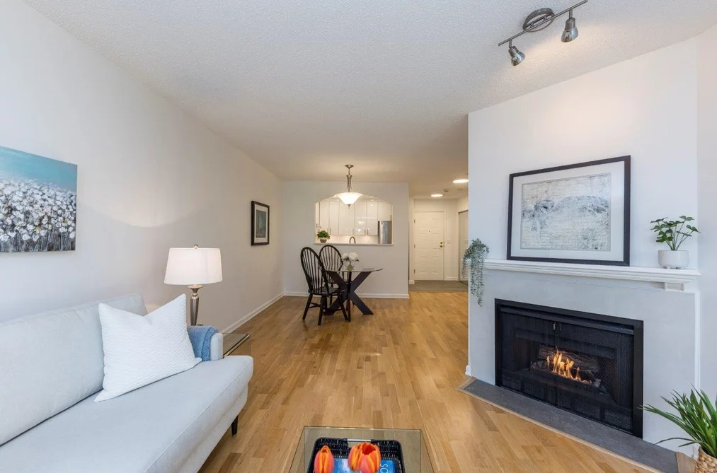 201 2800 CHESTERFIELD AVENUE, North Vancouver BC V7N 4M1, North Vancouver BC — Residential for Sale - Photo 5