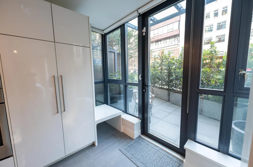 201 289 DRAKE STREET, Vancouver BC V6B 5Z5, Vancouver BC — Residential for Sale - Photo 4