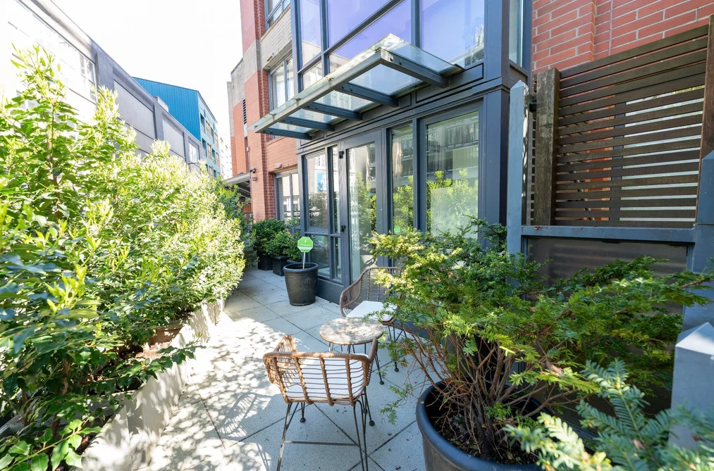 201 289 DRAKE STREET, Vancouver BC V6B 5Z5, Vancouver BC — Residential for Sale - Photo 5