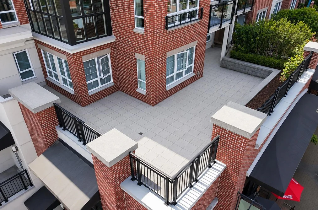 Condo for sale at 201 2940 King George Boulevard Surrey British Columbia - MLS: R3146155