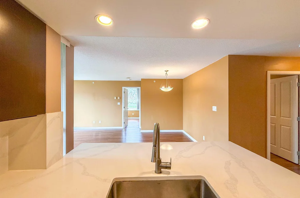 201 295 GUILDFORD WAY, Port Moody BC V3H 5N3, Port Moody BC — Residential for Sale - Photo 6