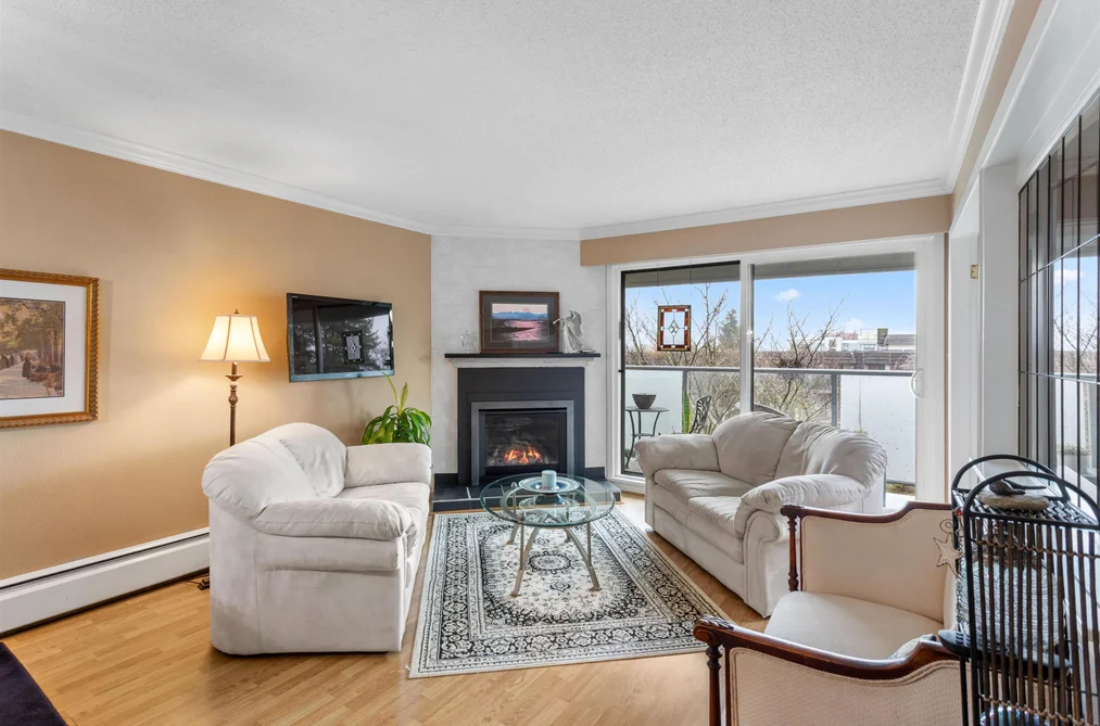201 308 W 2ND STREET, North Vancouver BC V7M 1E1, North Vancouver BC — Residential for Sale - Photo 3