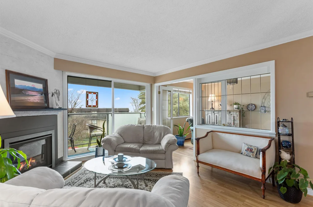 201 308 W 2ND STREET, North Vancouver BC V7M 1E1, North Vancouver BC — Residential for Sale - Photo 4
