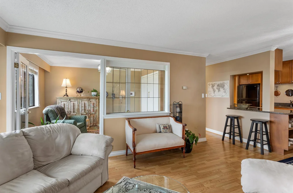 201 308 W 2ND STREET, North Vancouver BC V7M 1E1, North Vancouver BC — Residential for Sale - Photo 5