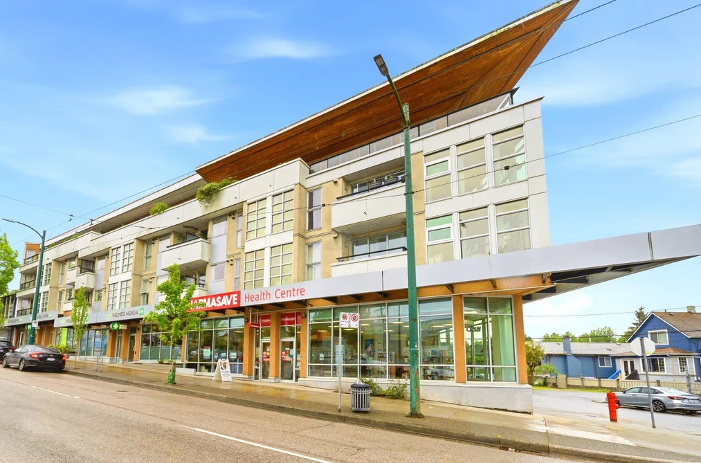Condo for sale at 201 4338 Commercial Street Vancouver British Columbia - MLS: R3125129