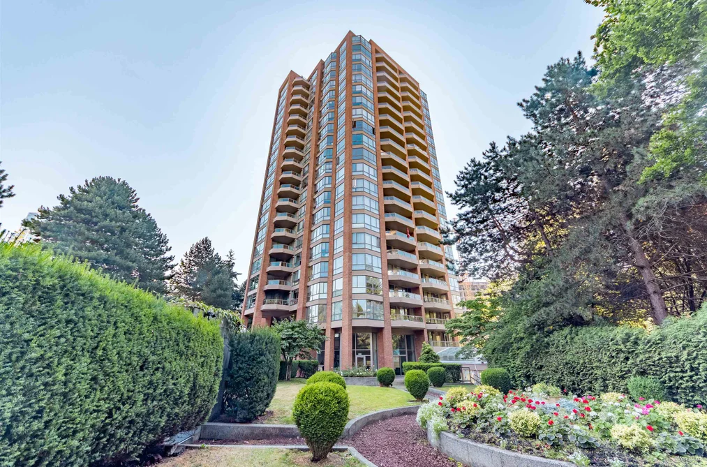 Condo for sale at 201 4350 Beresford Street Burnaby British Columbia - MLS: R3154080