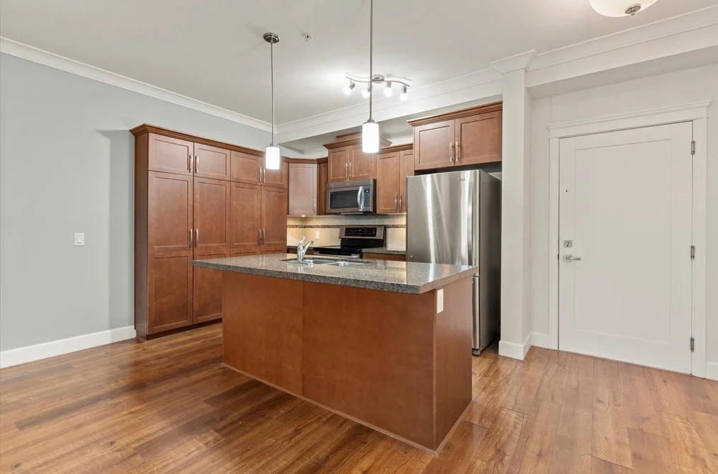 201 45750 KEITH WILSON ROAD, Chilliwack BC V2R 0X3, Chilliwack BC — Residential for Sale - Photo 3