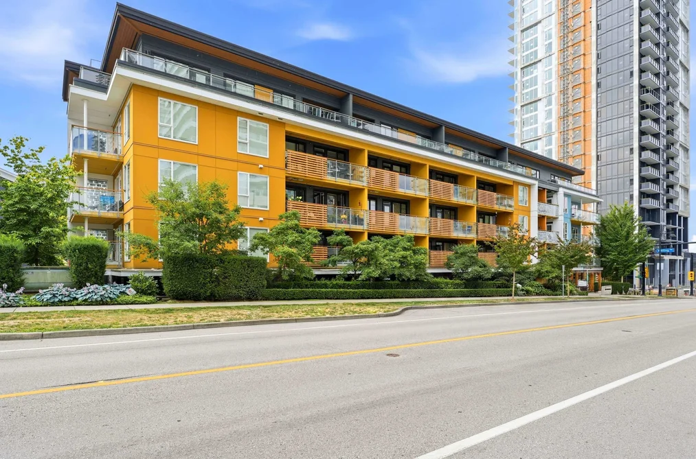 Condo for sale at 201 516 Foster Avenue Coquitlam British Columbia - MLS: R3148332