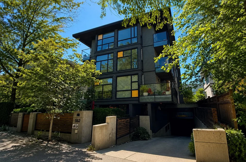 Condo for sale at 201 562 E 7th Avenue Vancouver British Columbia - MLS: R3138824