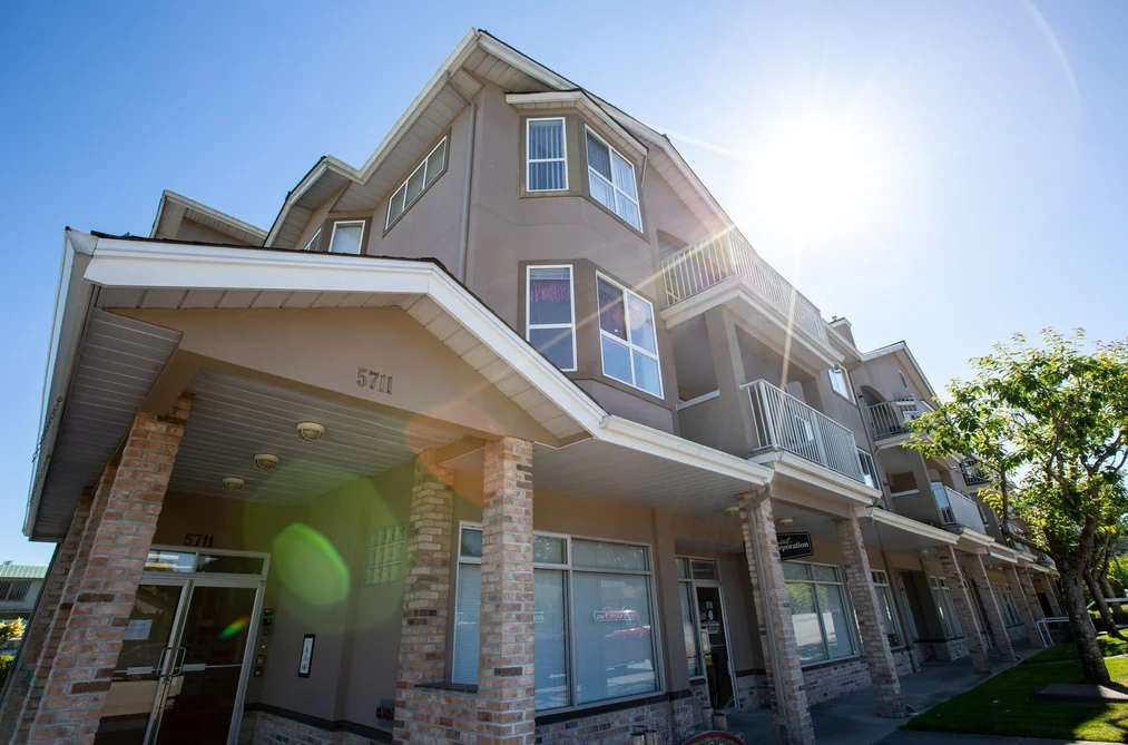 Condo for sale at 201 5711 Mermaid Street Sechelt British Columbia - MLS: R3138340