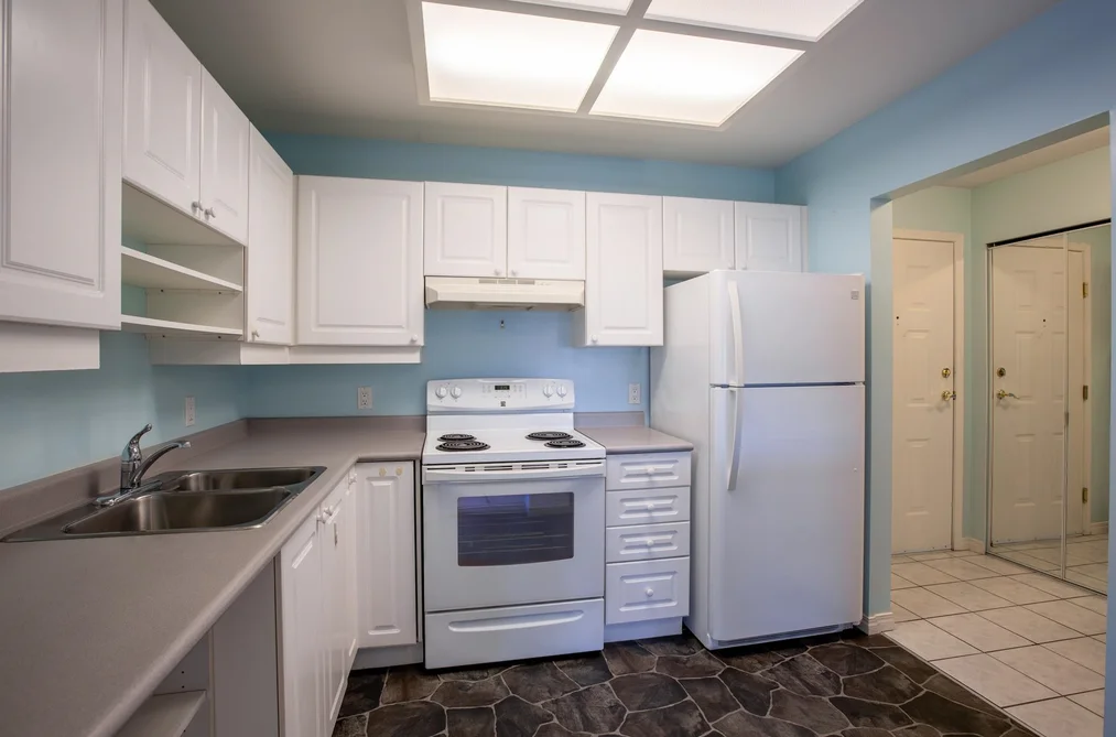 201 5711 MERMAID STREET, Sechelt BC V7Z 0J6, Sechelt BC — Residential for Sale — Photo 5 of 21