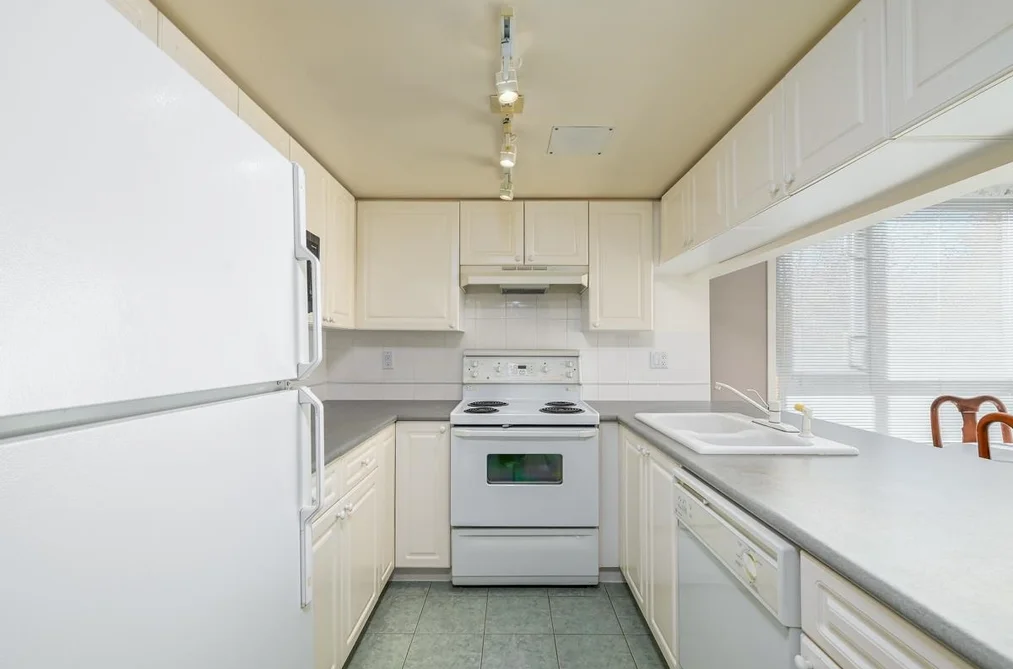 201 5860 DOVER CRESCENT, Richmond BC V7C 5S6, Richmond BC — Residential for Sale - Photo 4
