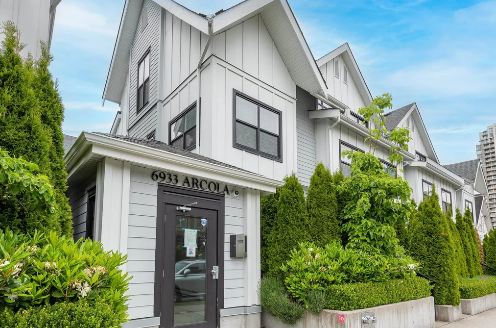 Townhouse for sale at 201 6933 Arcola Street Burnaby British Columbia - MLS: R3128015