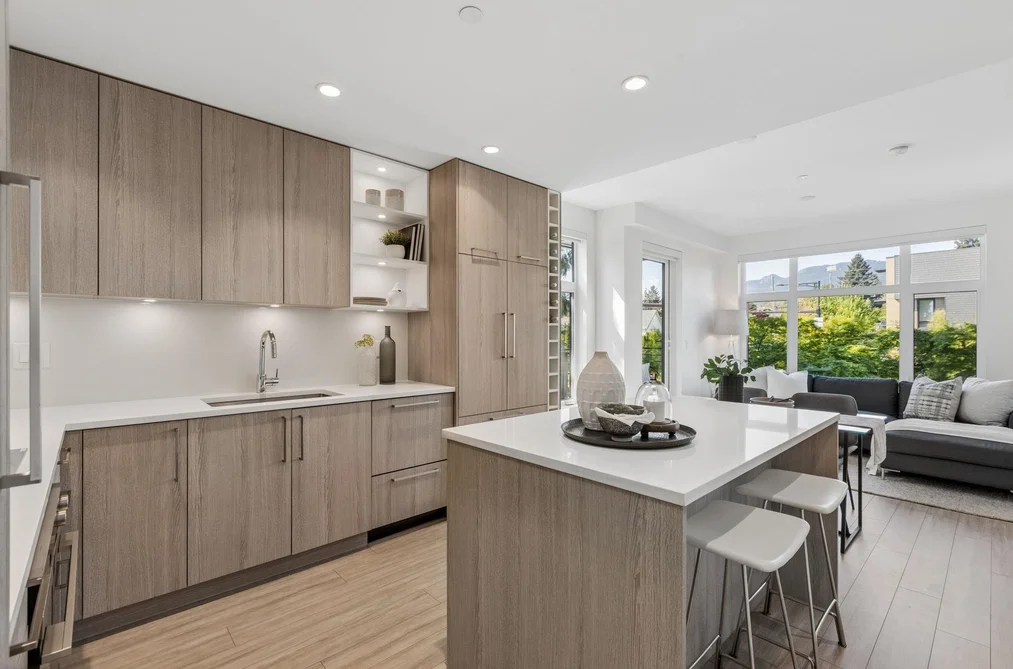 201 707 E 3RD STREET, North Vancouver BC V7L 1G8, North Vancouver BC — Residential for Sale - Photo 2