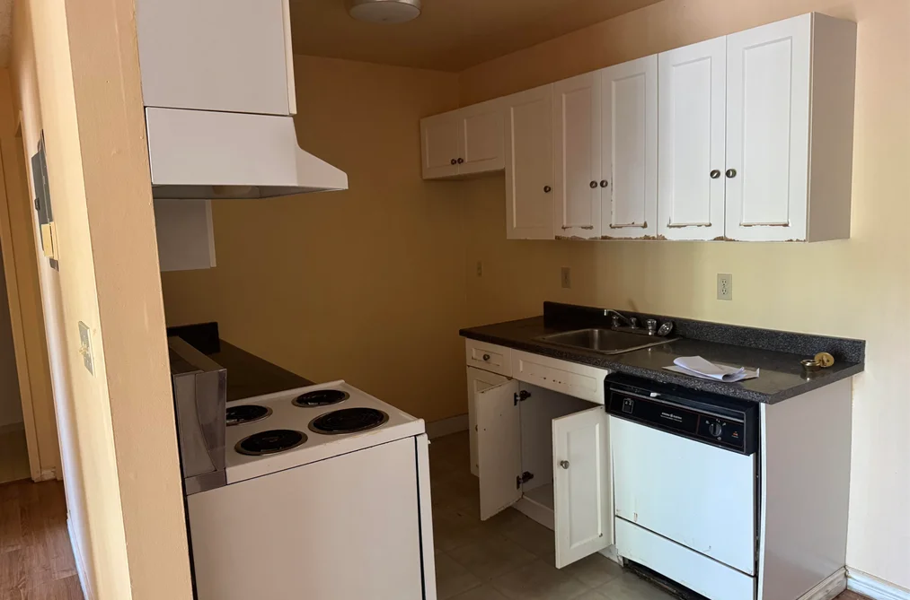 201 7180 LINDSAY ROAD, Richmond BC V7C 3M6, Richmond BC — Residential for Sale - Photo 2