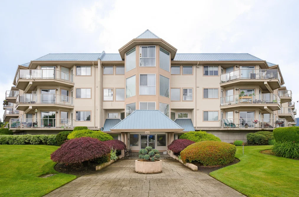 Condo for sale at 201 7685 Amber Drive Chilliwack British Columbia - MLS: R3134933