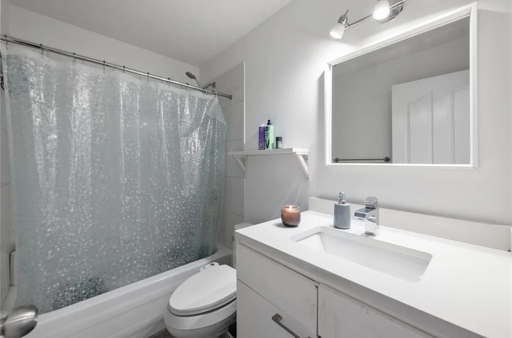 201 8972 FLEETWOOD WAY, Surrey BC V3R 0T5, Surrey BC — Residential for Sale — Photo 18 of 21