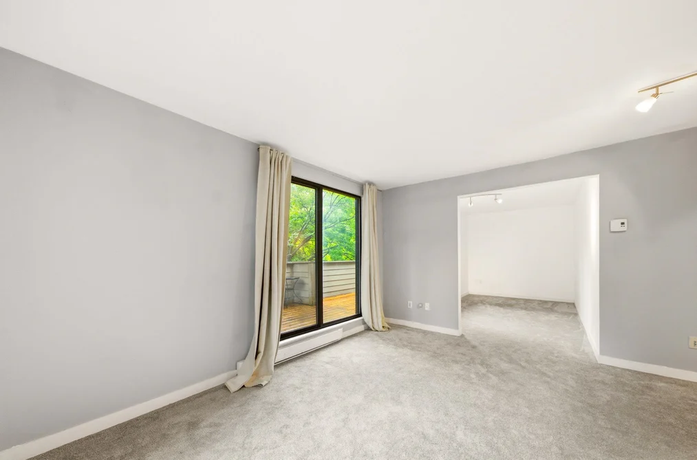 201 9132 CAPELLA DRIVE, Burnaby, BC — Residential for Sale — Photo 18 of 39