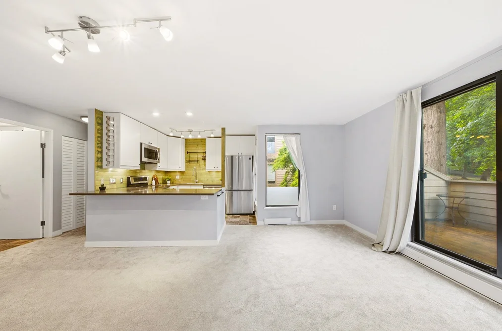 201 9132 CAPELLA DRIVE, Burnaby, BC — Residential for Sale — Photo 19 of 39