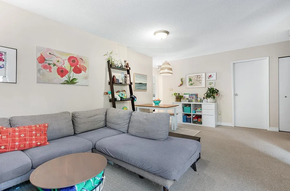 Condo for sale at 201 9146 Saturna Drive Burnaby British Columbia - MLS: R3155562