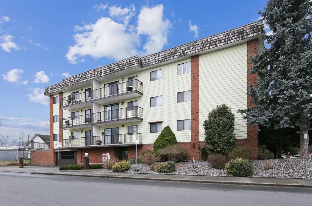 Condo for sale at 201 9417 Nowell Street Chilliwack British Columbia - MLS: R3120536