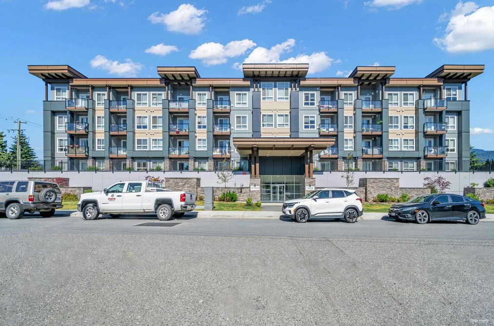 Condo for sale at 201 9450 Robson Street Chilliwack British Columbia - MLS: R3157824