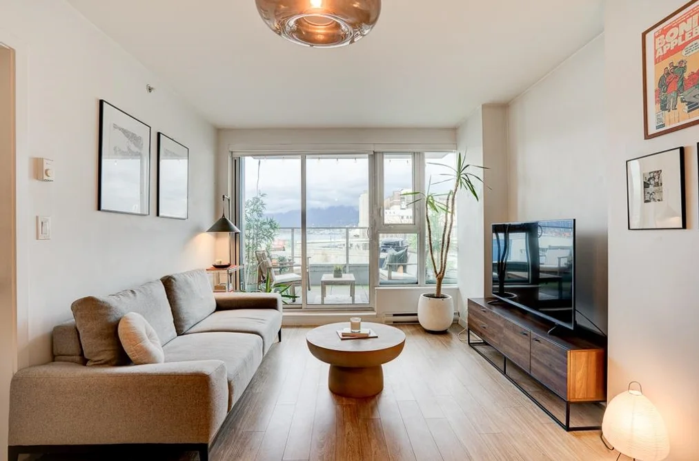 Condo for sale at 201 983 E Hastings Street Vancouver British Columbia - MLS: R3066424